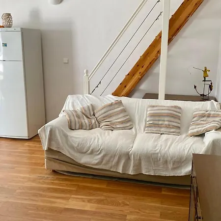 בית נופש Charming House Khónias